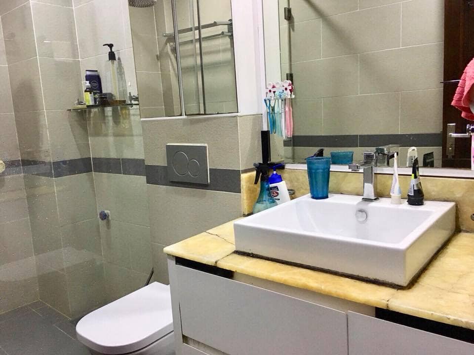 Do Cần Tiền KD Bán Nhà Bồ Đề, Long Biên 35m2, 5T giá 3,65 tỷ (ngõ thông thoáng)