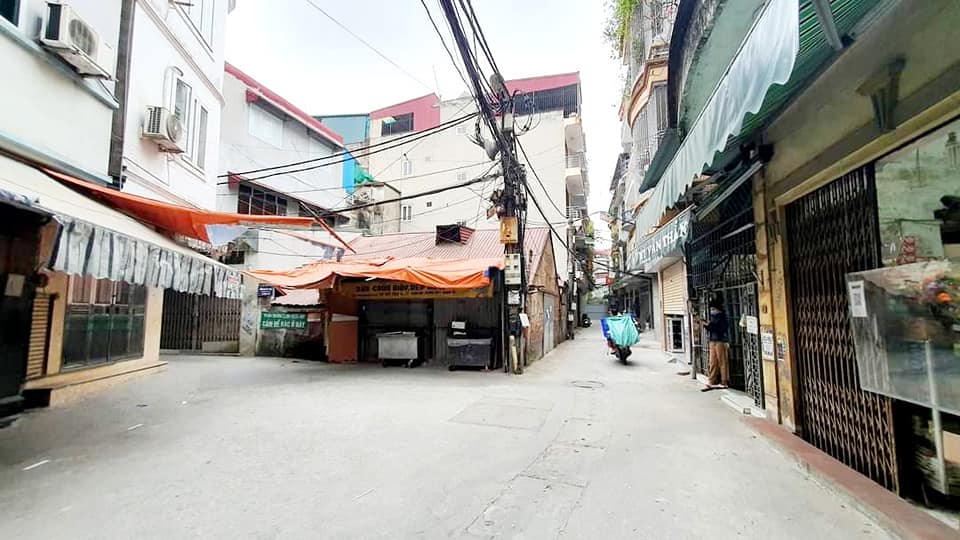 BÁN NHÀ TRUNG TÂM CẦU DIỄN - CHỈ 3 tỷ 98 - OTO ĐỖ CỬA - 4 TẦNG