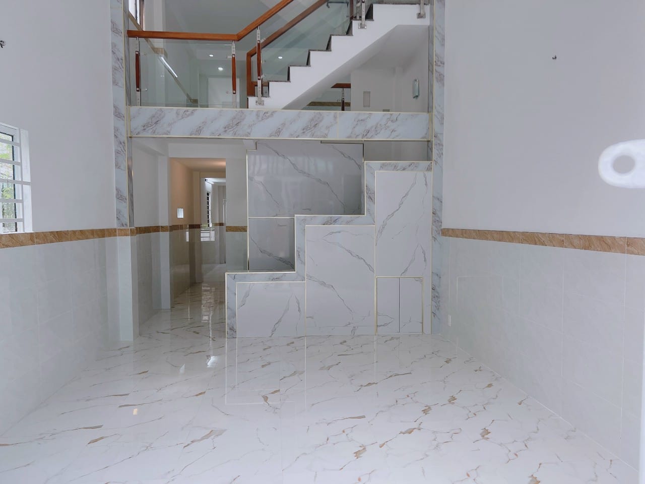 Nhà Mới Tinh - Hẻm Ô Tô - 3 Tầng 4 x 20 - Nhỉnh 4 Tỷ - Tô Ngọc Vân - Q12