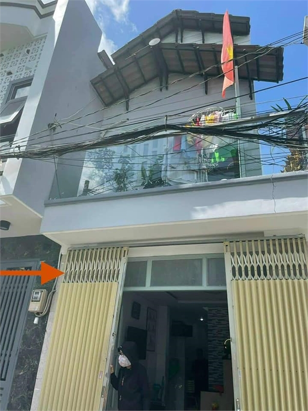 Cần Bán Lô Góc 2 Mặt Tiền Hẻm Giá Tốt. DT. 27m. Giá 3 Tỷ 6 Huỳnh Tấn Phát Q7