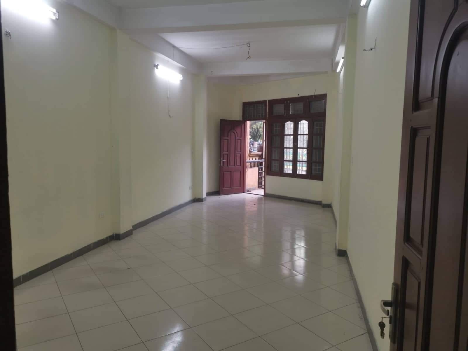 Cho thuê nguyên căn Lê Thanh Nghị Hai Bà Trưng 95m2 x 7 tầng 65 Triệu/Tháng