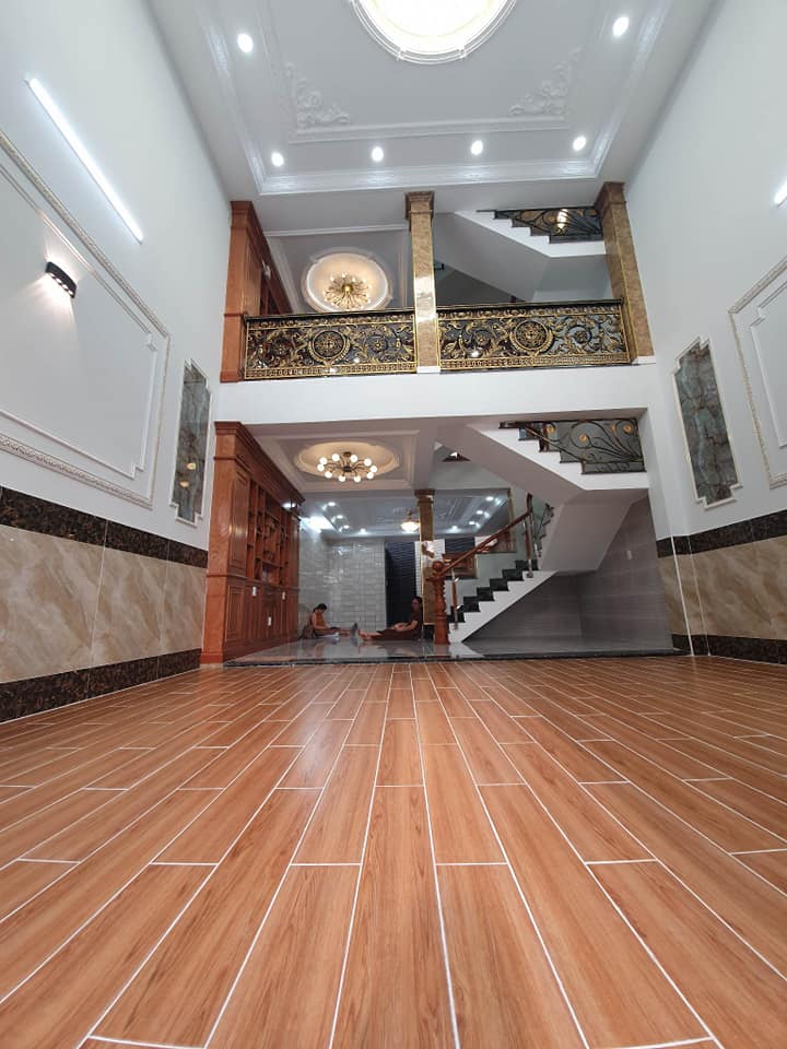 Bán nhà hẻm xe hơi Lũy Bán Bích, 5 tầng, 4,5x15, giá chỉ 7,1 tỷ, tặng nội thất.