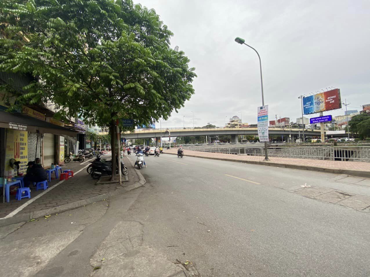 Bán nhà Khương Hạ 65m2x4T, vỉa hè- kinh doanh- Ôtô, giá 12,2 tỷ