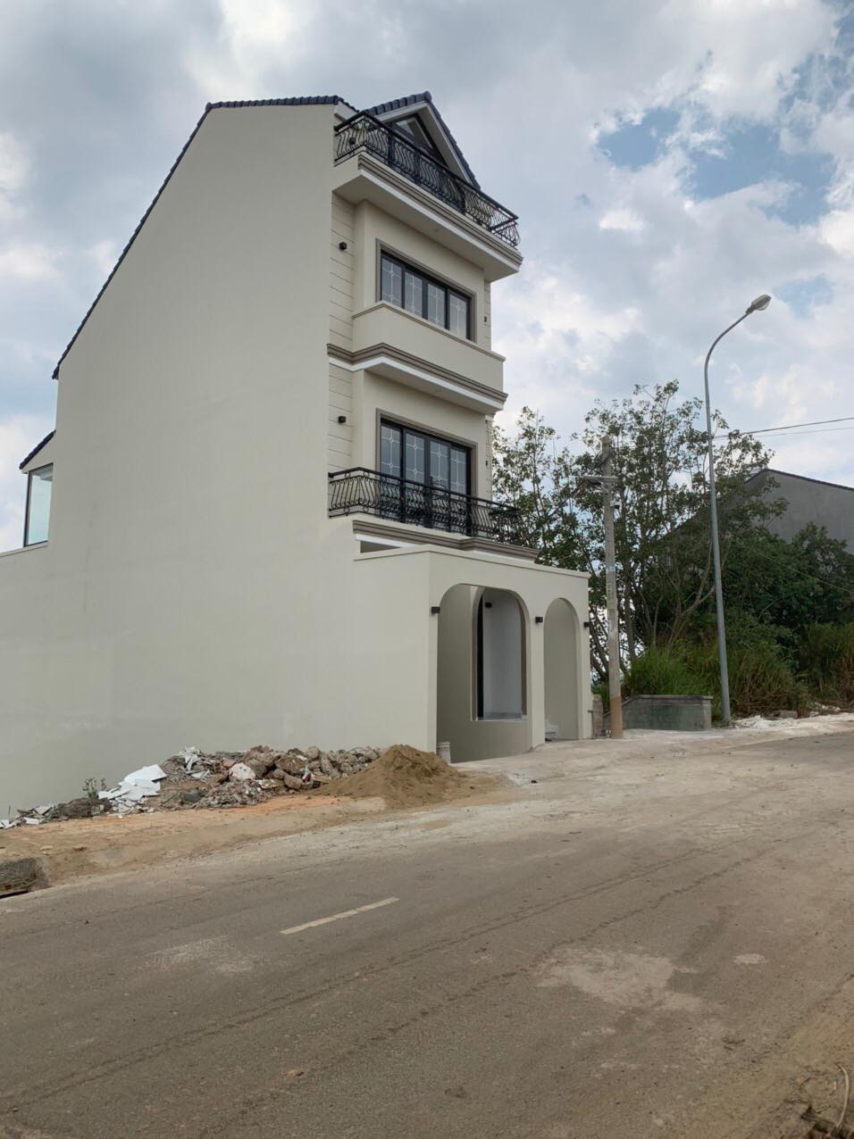 Bán đất liên kế KQH Nguyễn Hoàng Đà Lạt