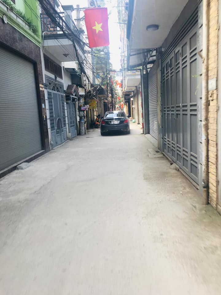 Bán nhà Vĩnh Phúc, Ba Đình, ô tô đỗ cửa, mặt ngõ Kinh Doanh, dt 42m. Giá 8.9 tỷ