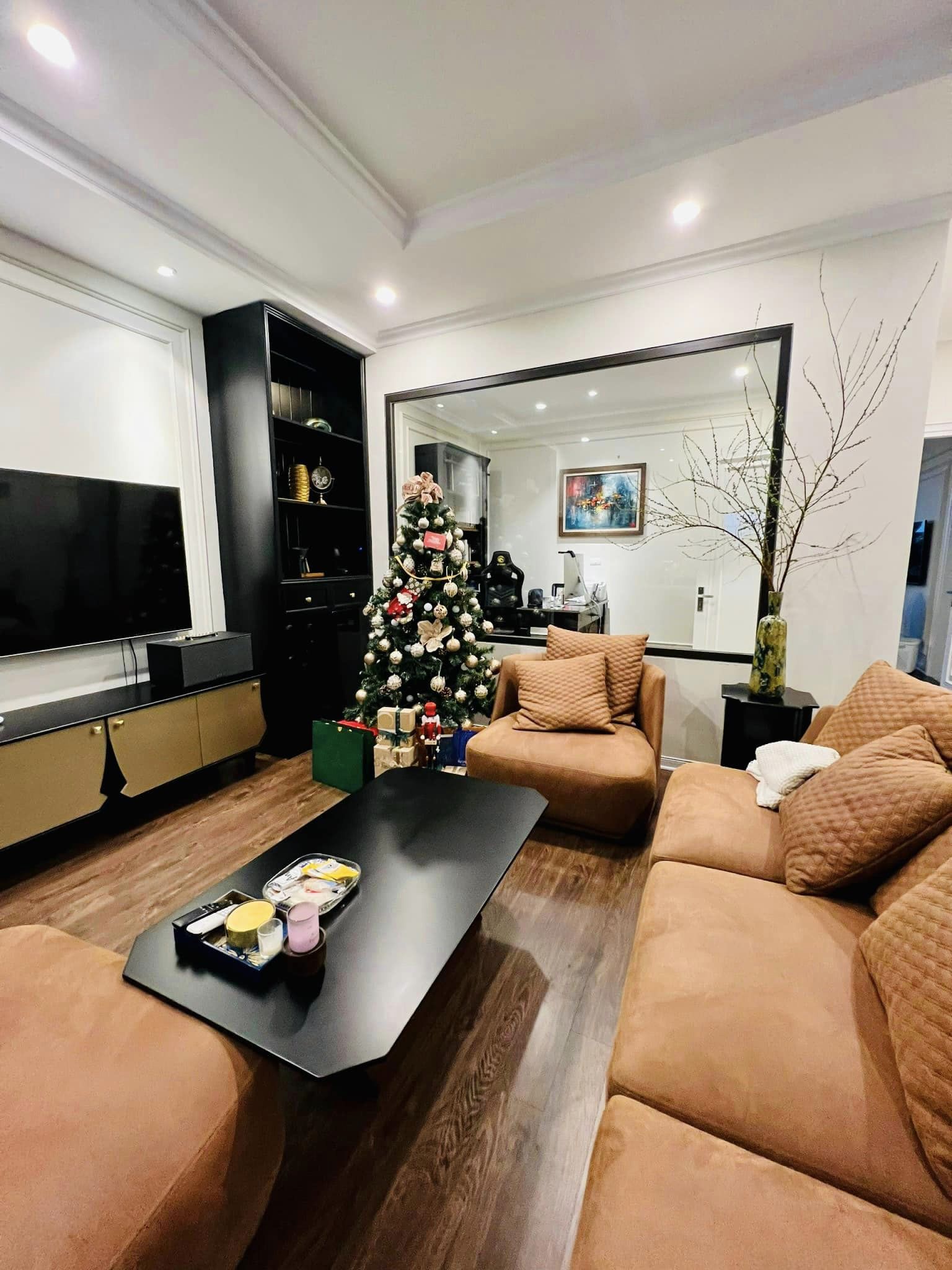 BÁN NHÀ 6 TẦNG LÔ GÓC HAI MẶT ĐƯỜNG Ô TÔ, MẶT NGÕ KINH DOANH PHỐ HUỲNH THÚC KHÁNG.