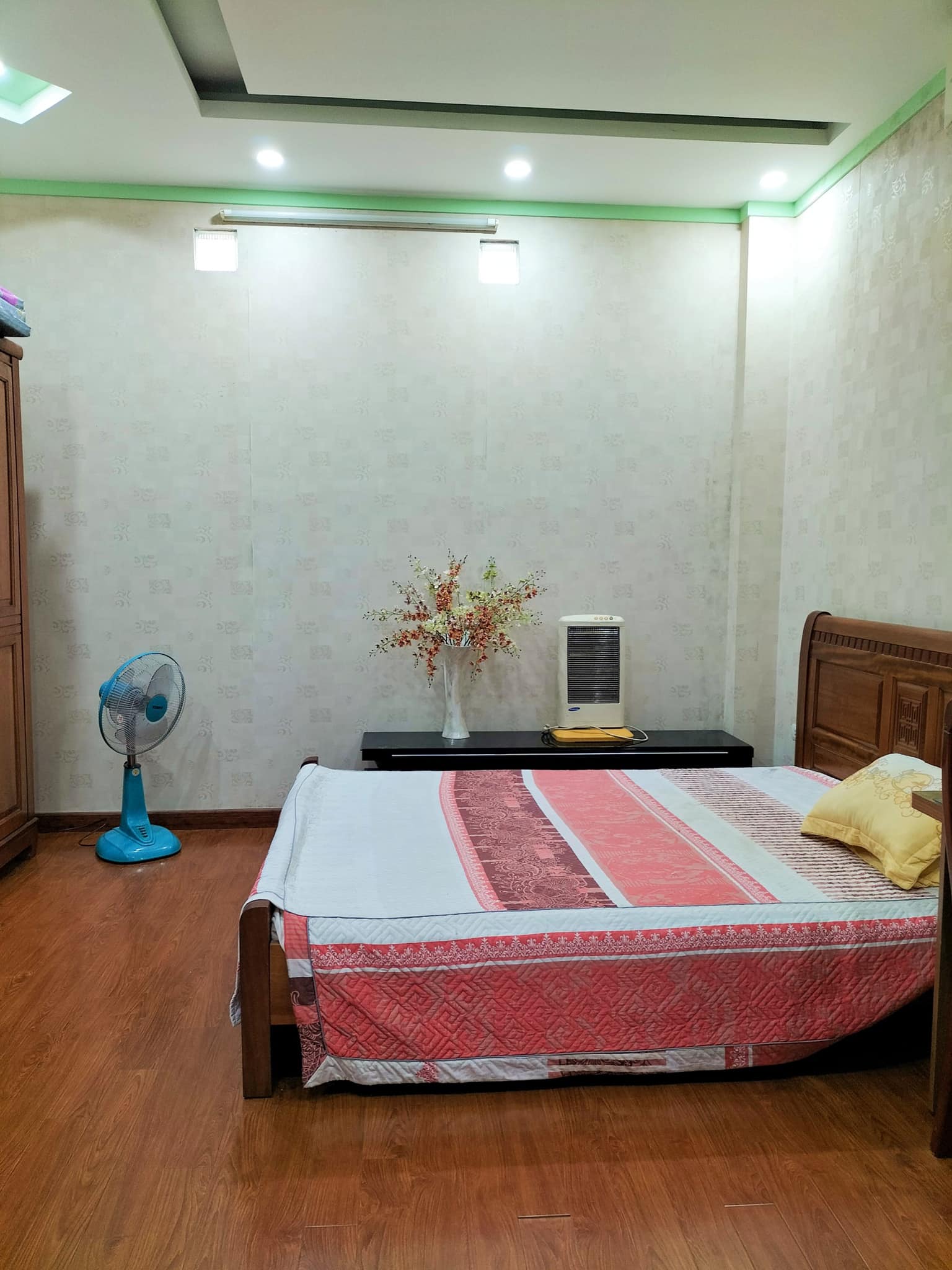 Chỉ 8.7 tỷ nhà Hồng Hà - Ba Đình, 110m, dòng tiền kinh doanh 300 triệu/năm