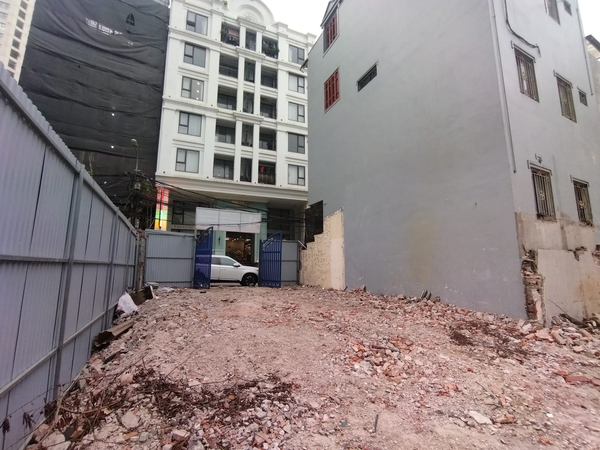 Mảnh Đất 550M2 Hồ Tây Full Thổ Cư Mặt Phố Tây Hồ Mặt Tiền Lớn vỉa hè rộng 155 Tỷ