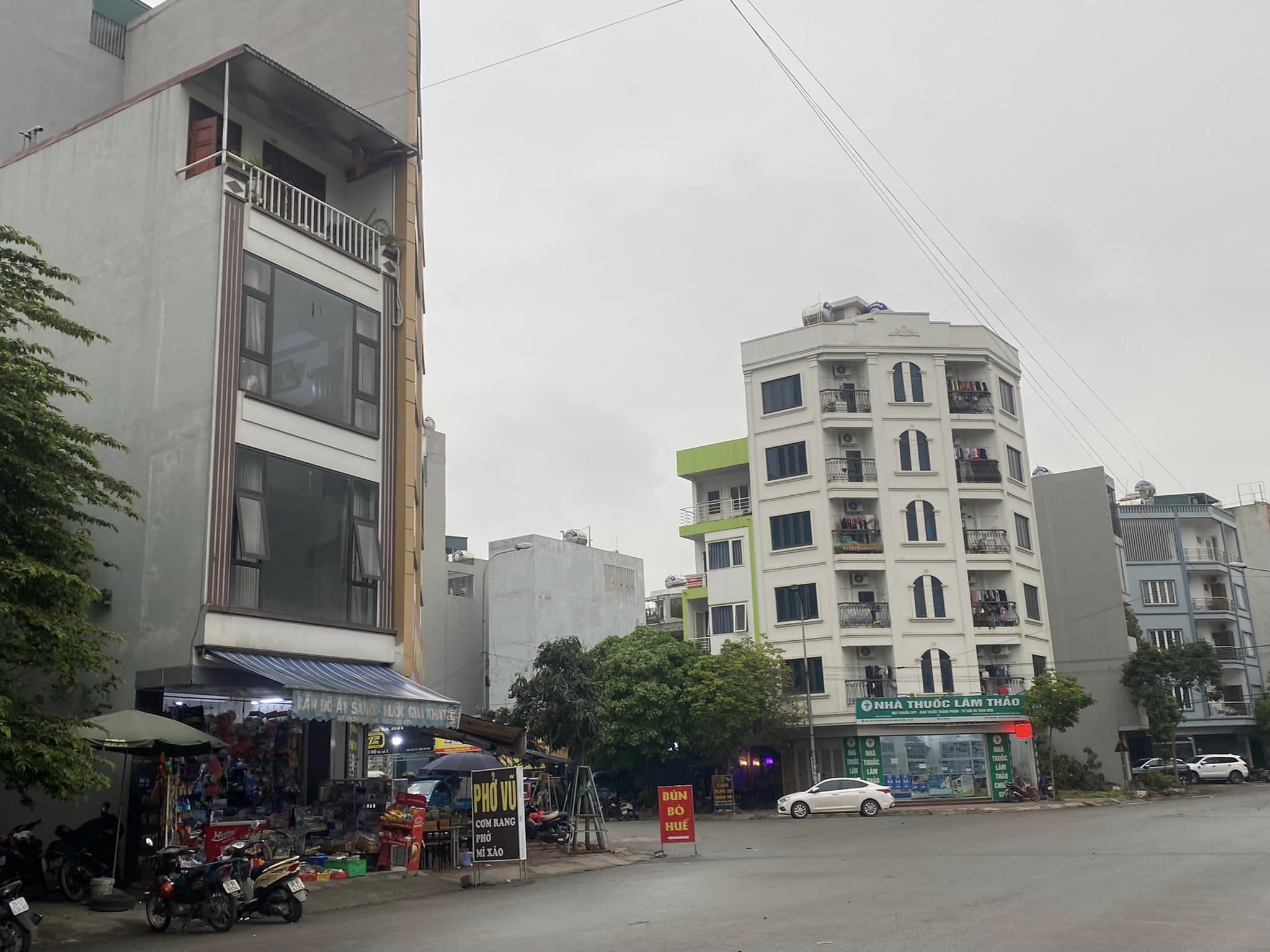 BÁN NHÀ VỊ TRÍ CỰC ĐẸP-LÔ GÓC VỈA HÈ RỘNG MẶT ĐƯỜNG LỚN KINH DOANH SẦM UẤT-KĐT VĂN KHÊ HÀ ĐÔNG - 140M2 4 TẦNG GIÁ 19.5 TỶ