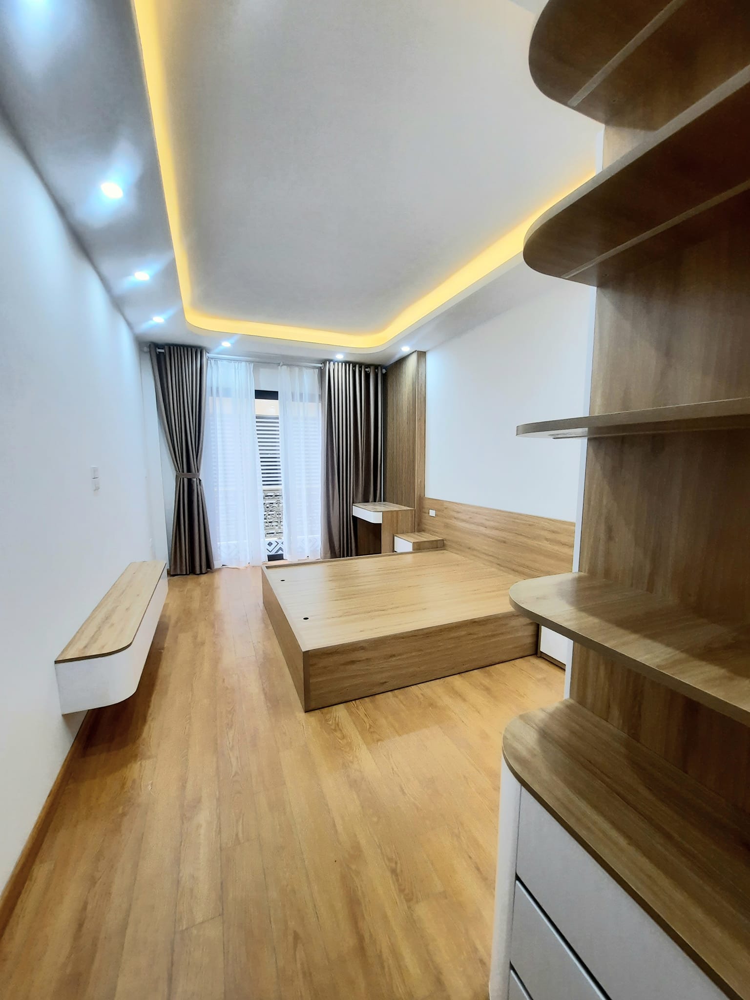 BÁN NHÀ NGÕ 71 NGUYỄN AN NINH - HOÀNG MAI - 60M x 6 TẦNG ĐẦY ĐỦ NỘI THẤT THANG MÁY NHẬP KHẨU NGUYÊN CHIẾC.