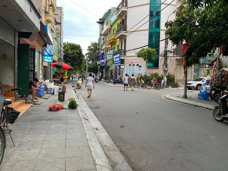 Bán nhà ngõ 28 Xuân La, Quận Tây Hồ, Kinh Doanh 65m2, mặt tiền 5m, 11 tỷ