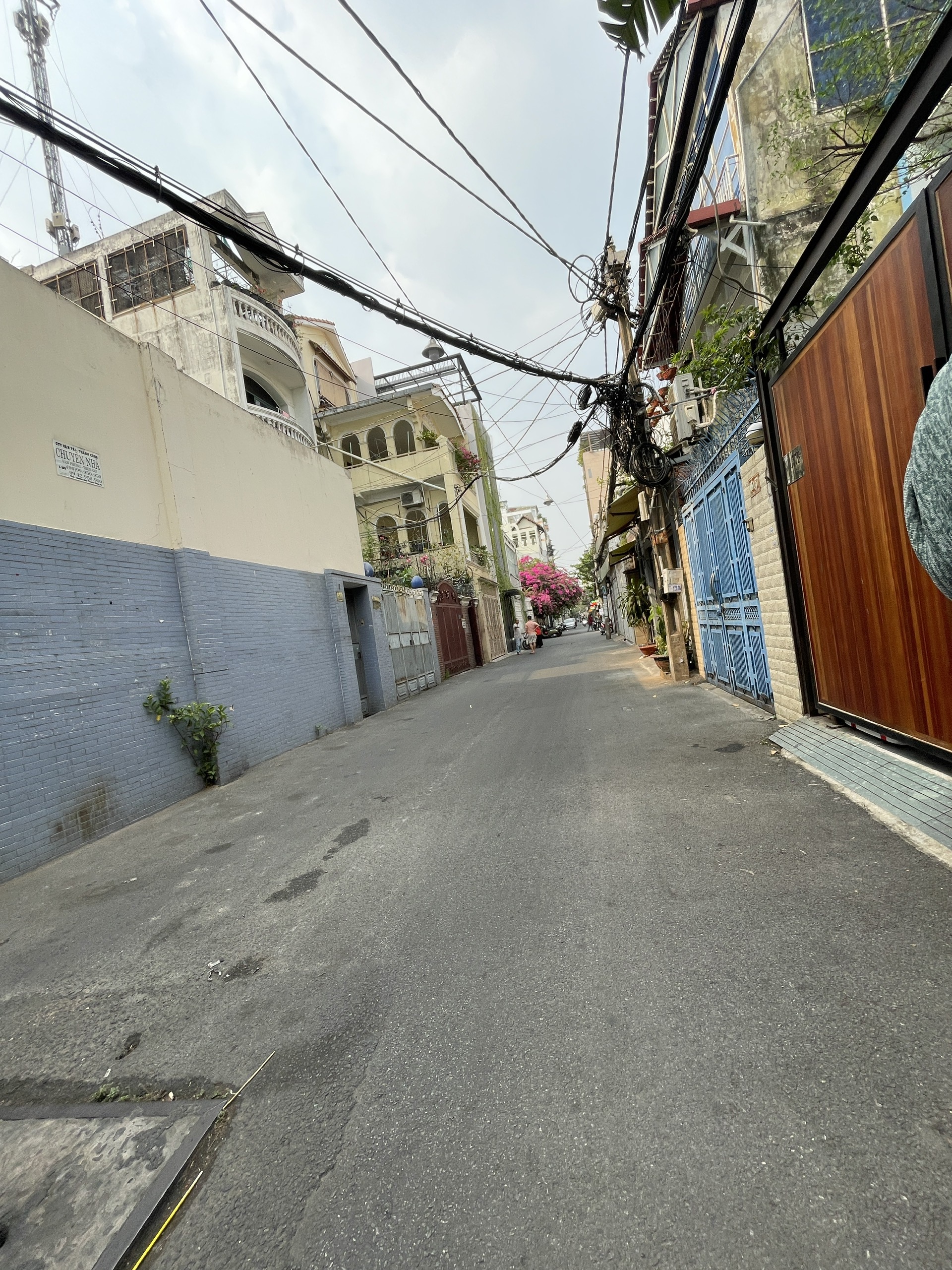 Bán nhà góc 3 MT hẻm xe hơi Lê Văn Sỹ. S: 7x22m. Hầm, 7 tầng. Giá: 36 tỷ (TL)