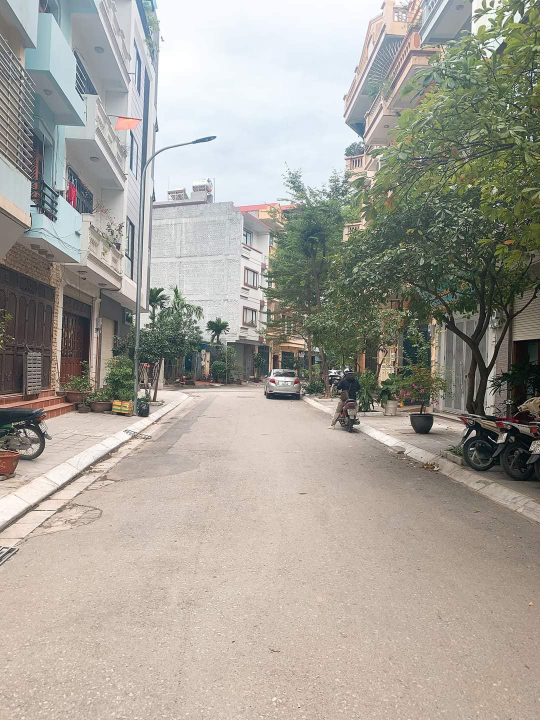 210m2