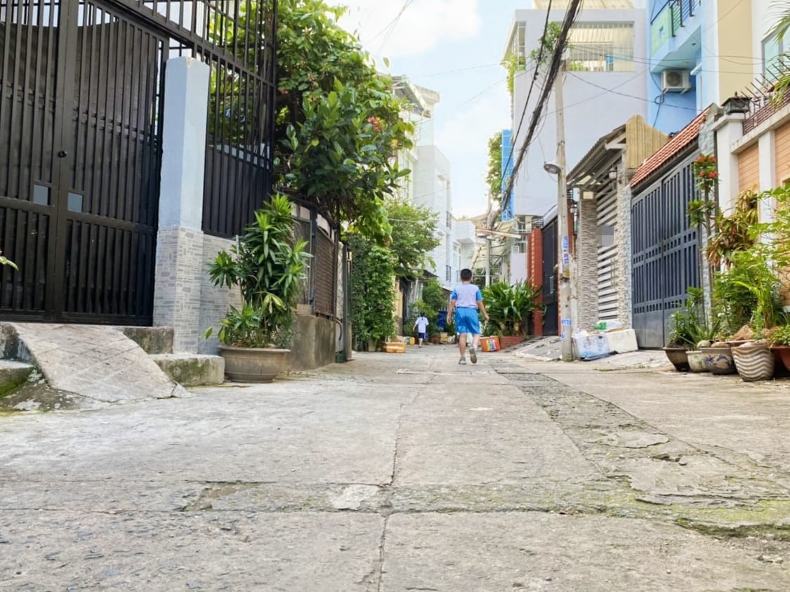 HẺM XE HƠI THÔNG - NHÀ 40M2 - 3 TẦNG - 5PN - PHAN HUY ÍCH - CHỈ NHỈNH 4 TỶ