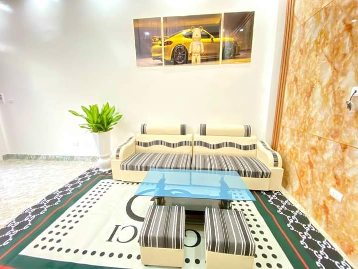 SIÊU PHẨM LĨNH NAM - Ô TÔ ĐỖ CỔNG - GẦN CHỢ, GẦN TRƯỜNG HỌC CÁC CẤP