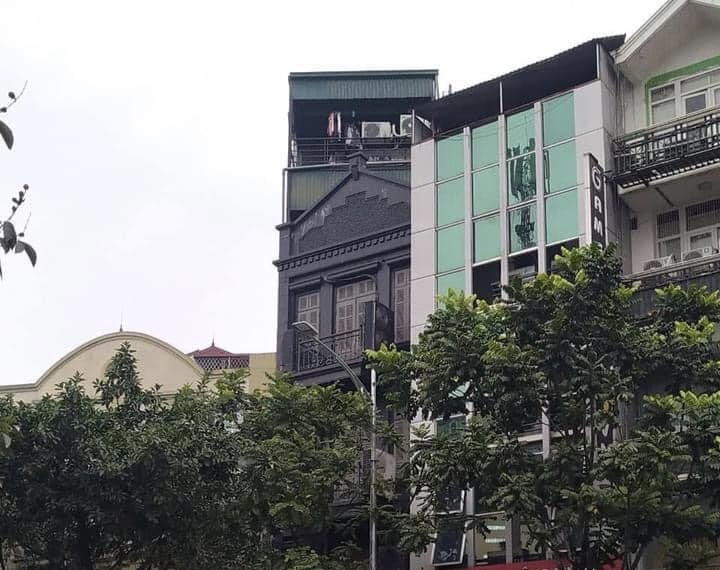 QUÁ HIẾM -MẶT PHỐ - HAI BÀ TRƯNG - HOÀN KIẾM- KINH DOANH ĐỈNH CAO- DÒNG TIỀN CHO THUÊ VÔ ĐỊCH