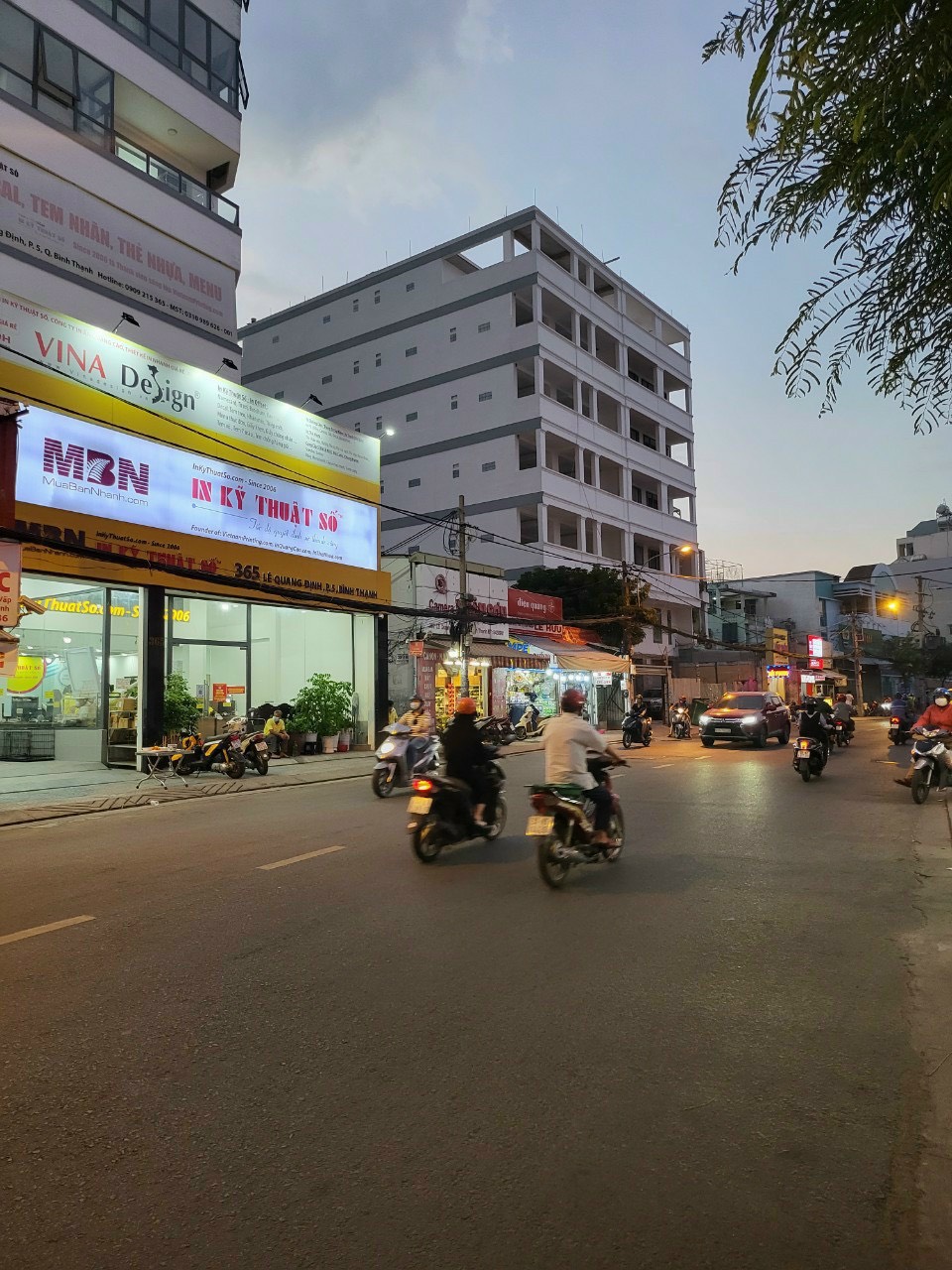 Bay nhanh nhà ở Cao Thắng P,11 Q,10 DT:3,8x14 KC:trệt 2 lầu Giá:40triệu/tháng