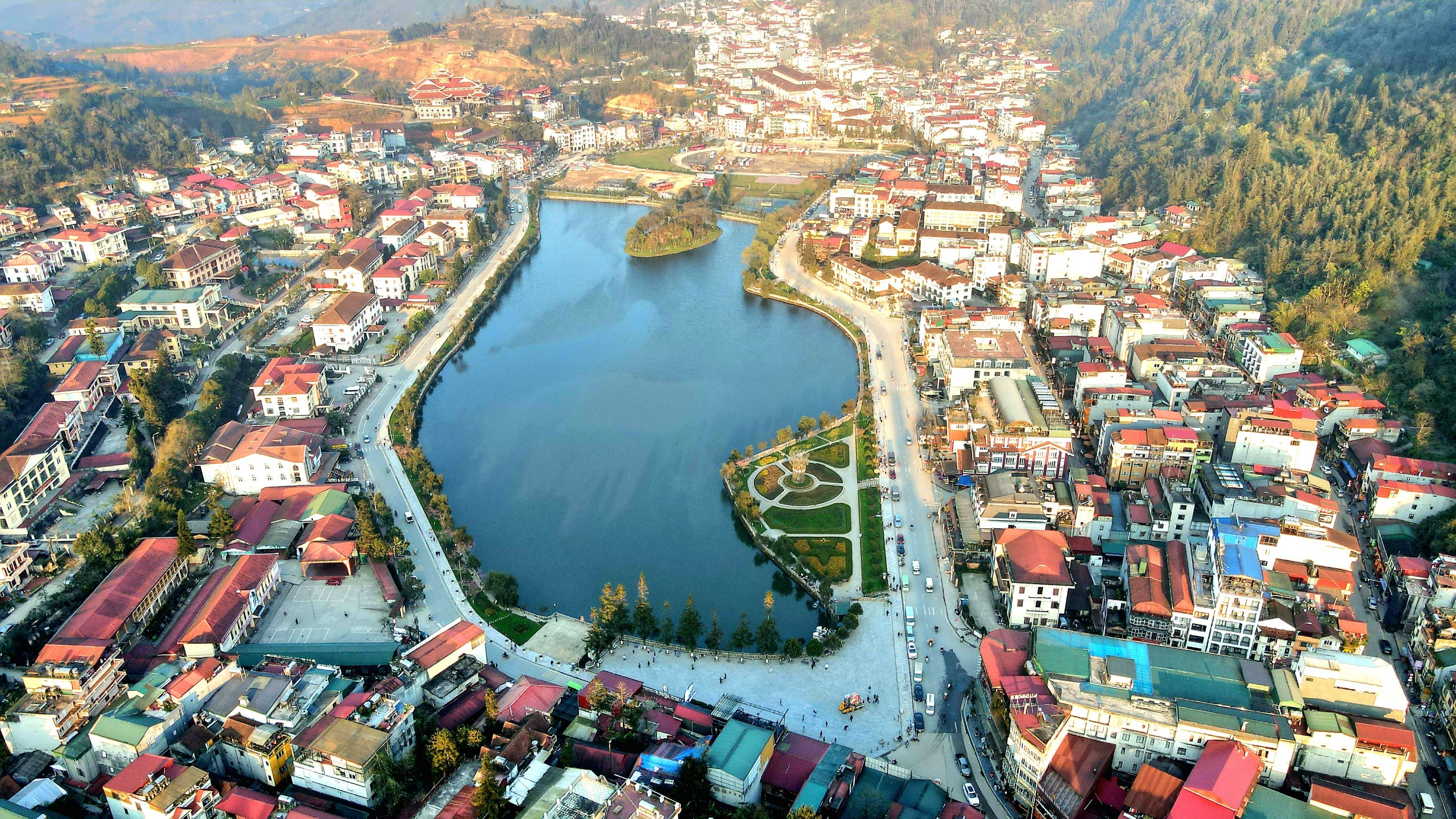 SAPA - CHUYỂN NHƯỢNG LÔ ĐẤT PHỐ KIM CƯƠNG 300M2 - MẶT HỒ MẮT NGỌC SAPA
