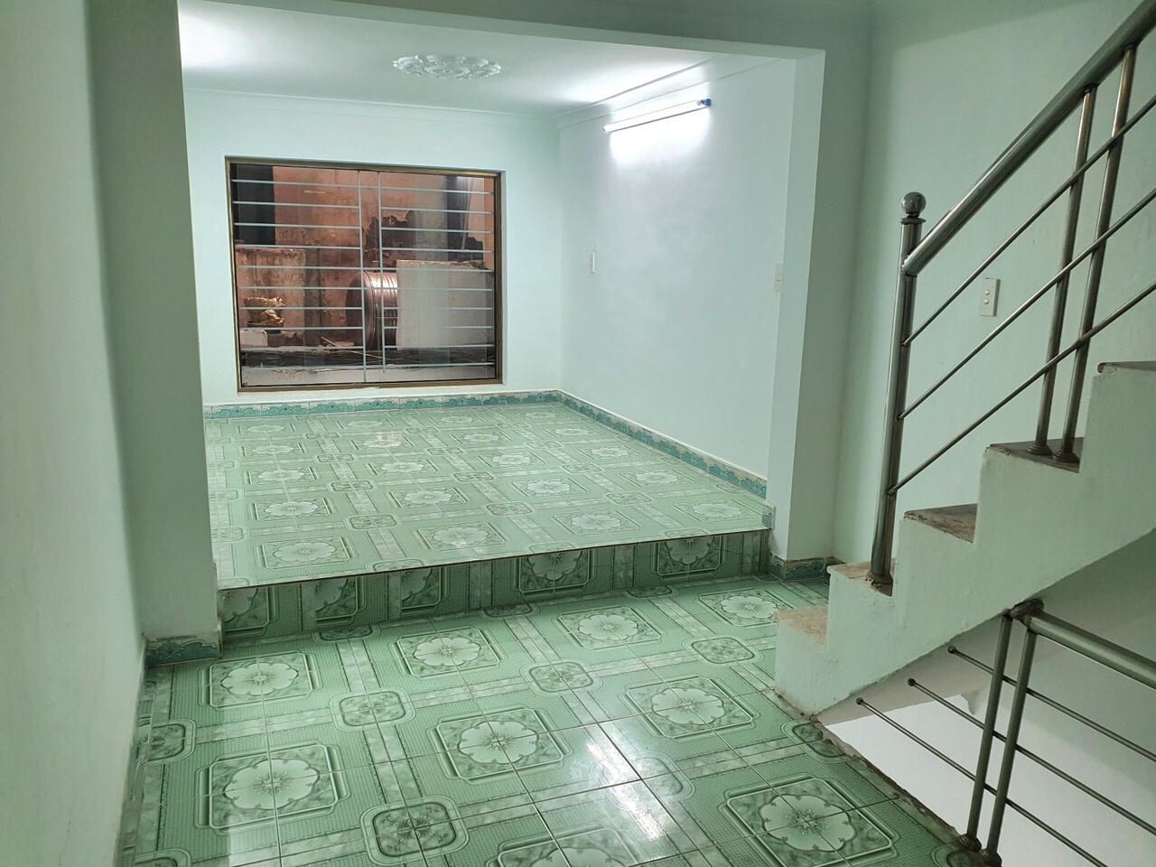 BÁN NHÀ PHỐ VĂN CHƯƠNG - GIAO THÔNG THUẬN TIỆN - NGÕ RỘNG - 24M2 - 4 TẦNG - 2.68 TỈ