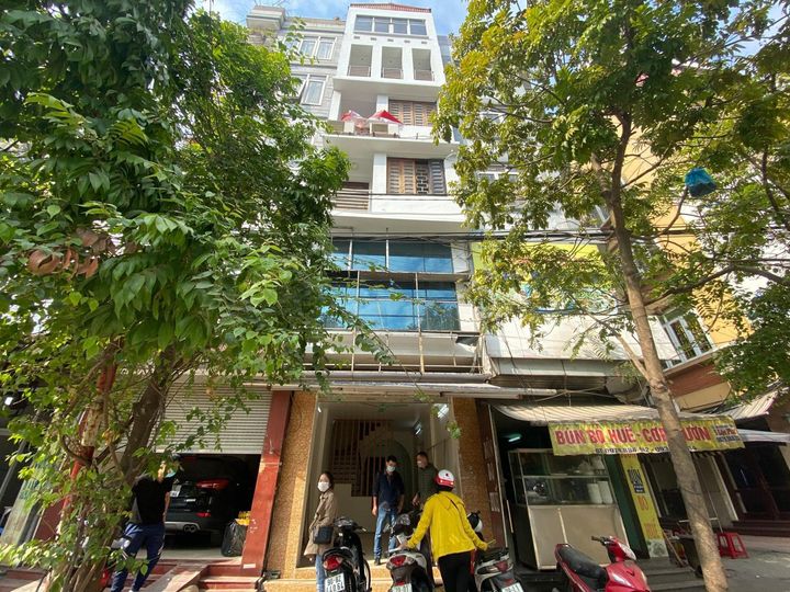 Bán Nhà Huỳnh thúc Kháng 52m giá chỉ 10,5 tỷ phân lô oto tránh an sinh víp