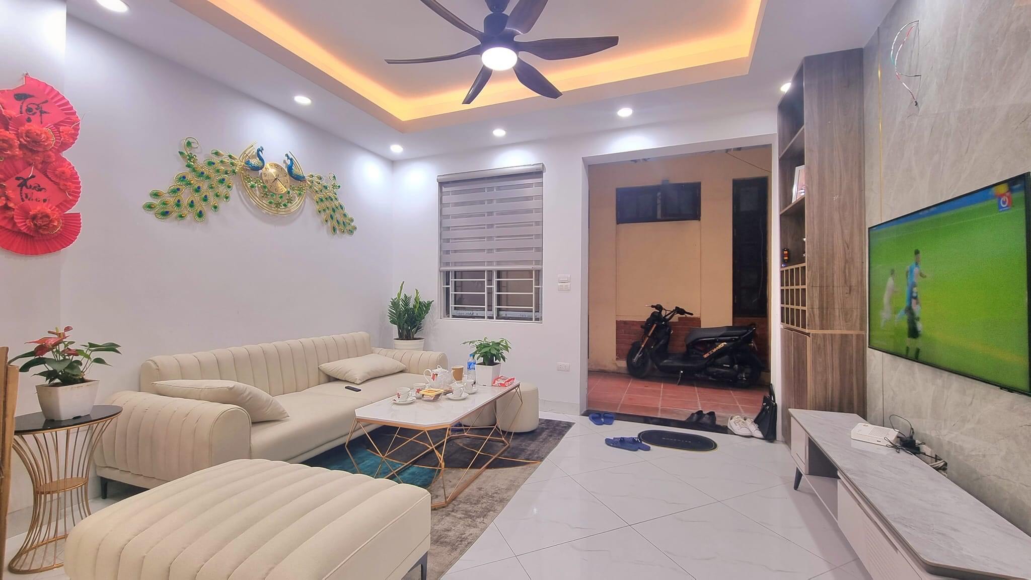 CỰC HIẾM. Vip Thái Hà, nhà đẹp 5 tầng ở ngay, 10m ra ô tô, 31m2, nhỉnh 4 tỷ.