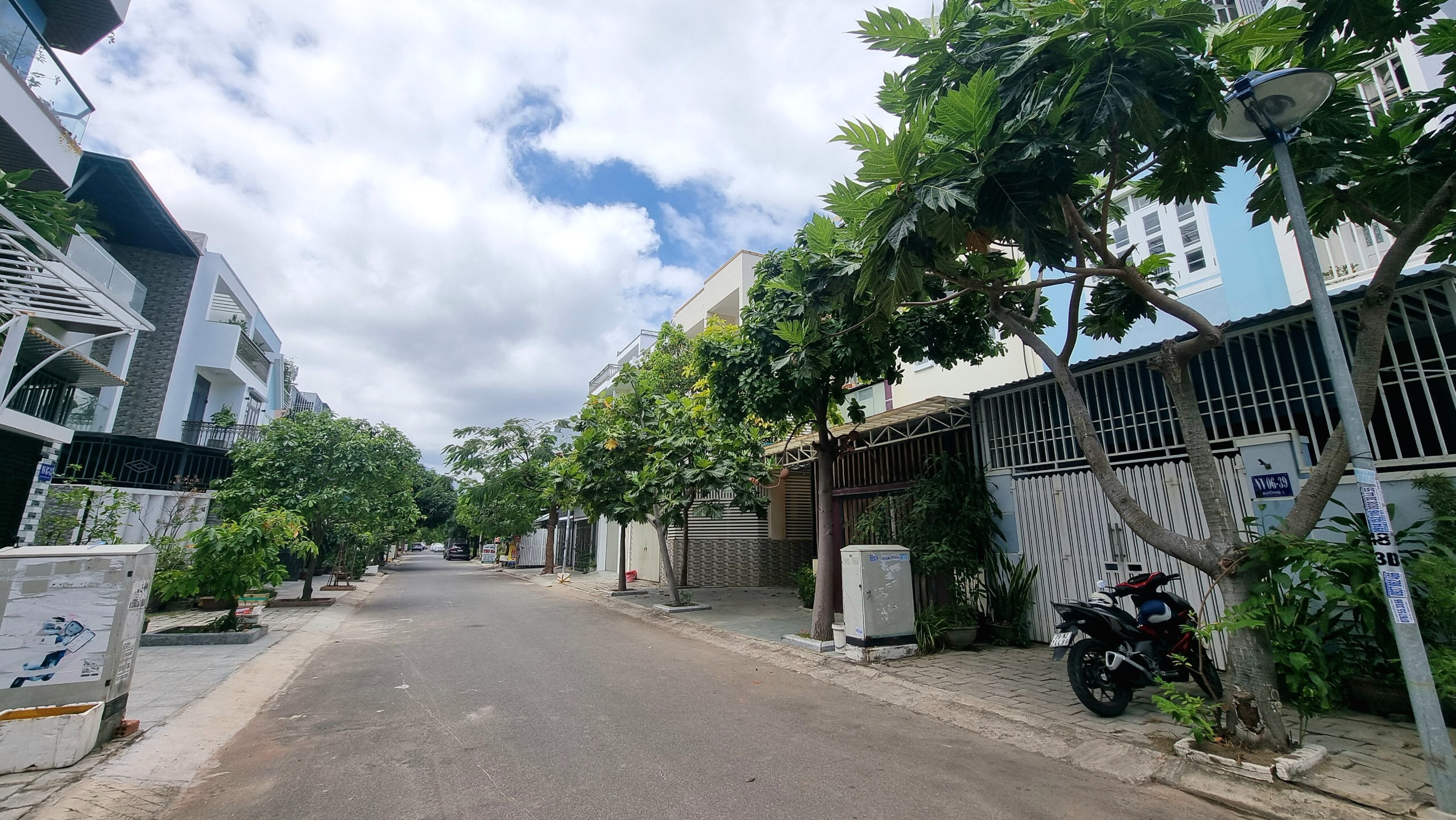 Bán nhà KDT PHƯỚC LONG 97m góc sổ 3 tầng giá 4.8 tỉ