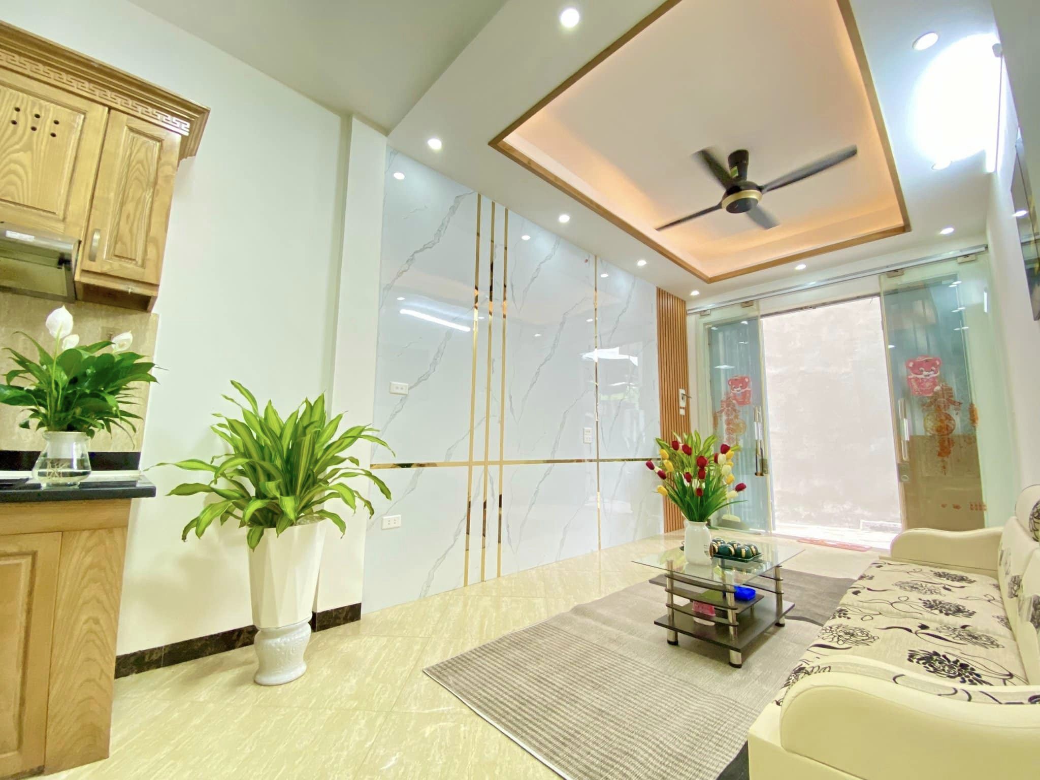 BÁN NHÀ LÊ DUẨN, HAI BÀ TRƯNG, 40m2x4, NHỈNH 4 TỶ, Ô TÔ 50m