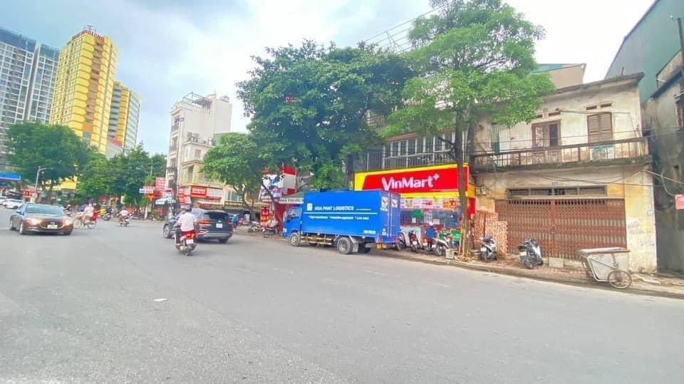Cần bán Mặt phố Trần Khánh Dư 137m, mặt tiền khủng 7.4m giá rẻ nhất Quận chỉ 250tr/m2