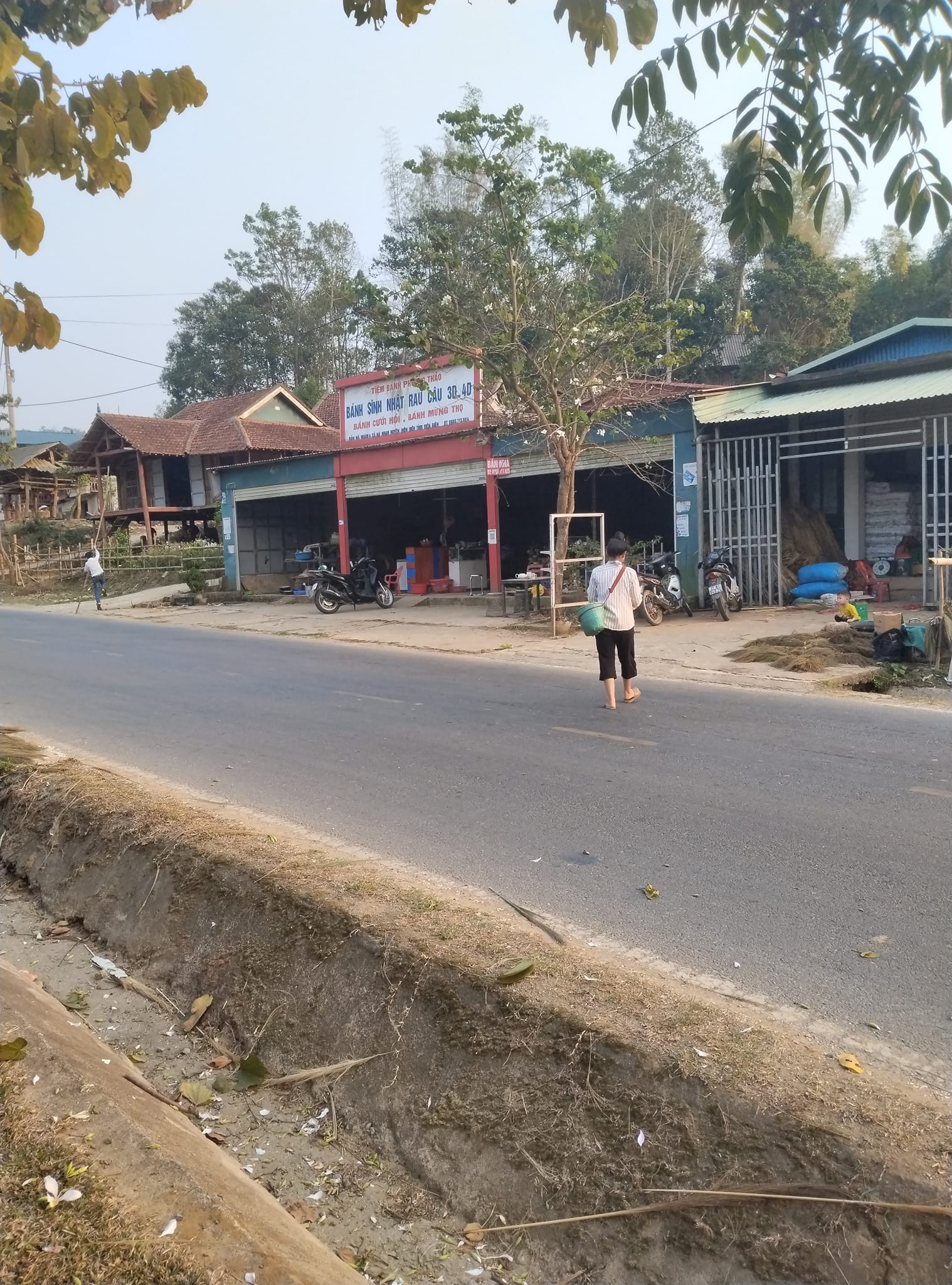 Cần bán mảnh đất sau trường THPT Thành phố.