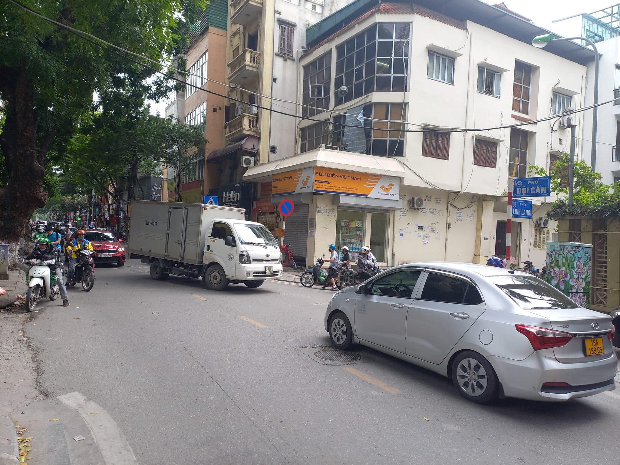 Cực Hiếm Mặt Ngõ 434 Đội Cấn 51m2 x 4 Tầng 10.6 Tỷ 10m Ra Phố.