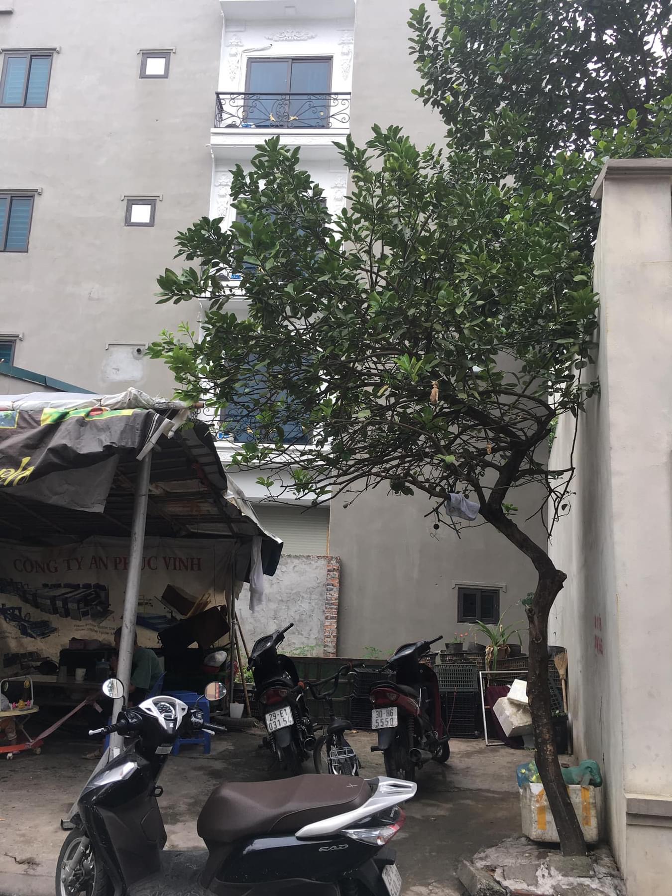 ĐẸP, HIẾM, RẺ, CHƯA TỪNG CÓ ĐẤT PHỐ TRẠM, LONG BIÊN, NGÕ TO NHƯ PHỐ, Ô TÔ VÀO ĐẤT: 32M, HƠN 3TỶ.