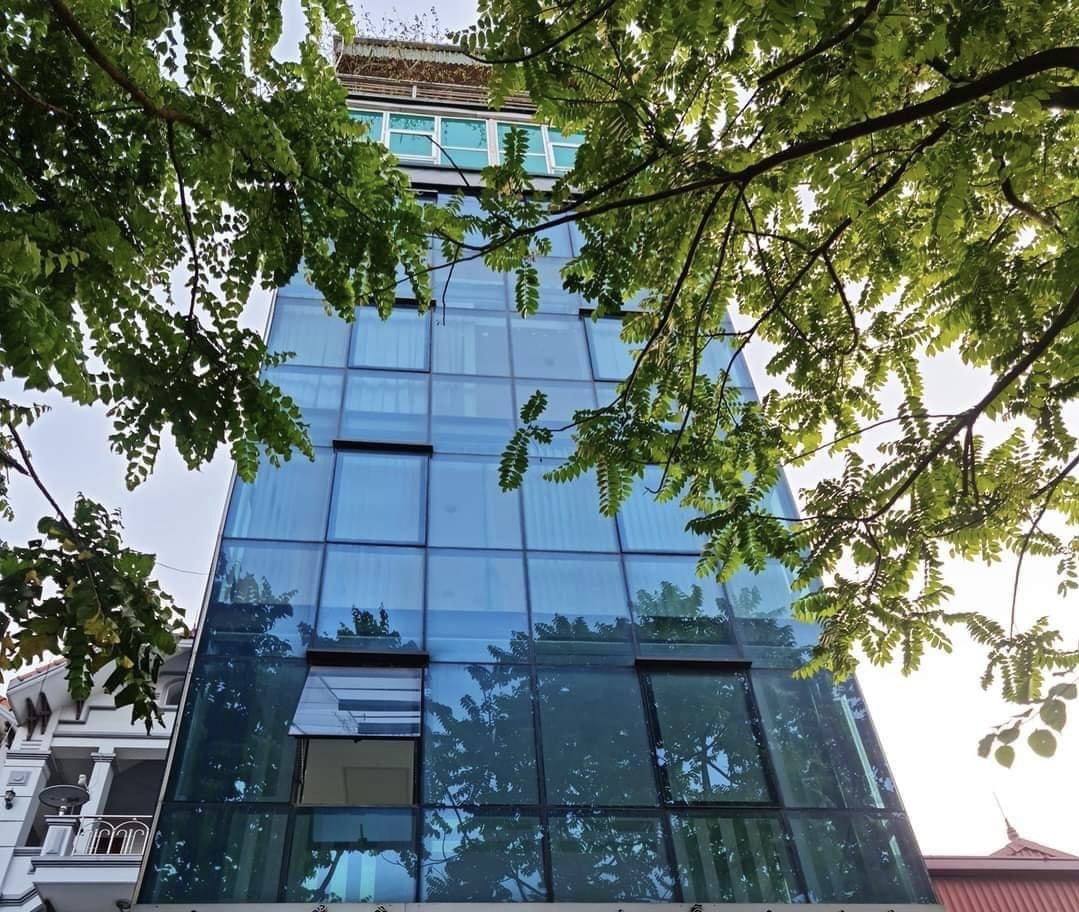 Bán toà 8 tầng mặt phố Lê Trọng Tấn-DT 182m2-mặt tiền 5,6m- giá 65 tỷ-lô góc 3 thoáng