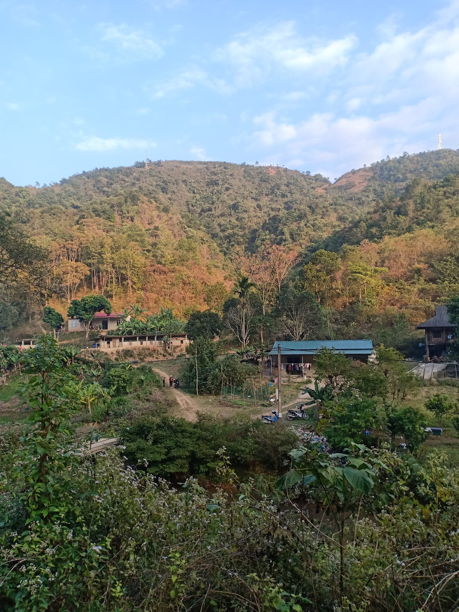 Bán mảnh đất làm trang trại ở chân đèo Co Chạy - Hua Thanh