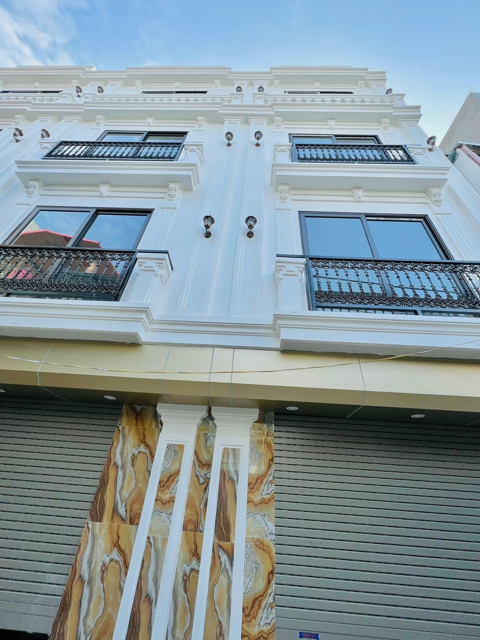 SIÊU PHẨM VĨNH HƯNG Ô TÔ NGỦ TRONG NHÀ-30M*5T MT 4,5M GIÁ 3,74 TỶ