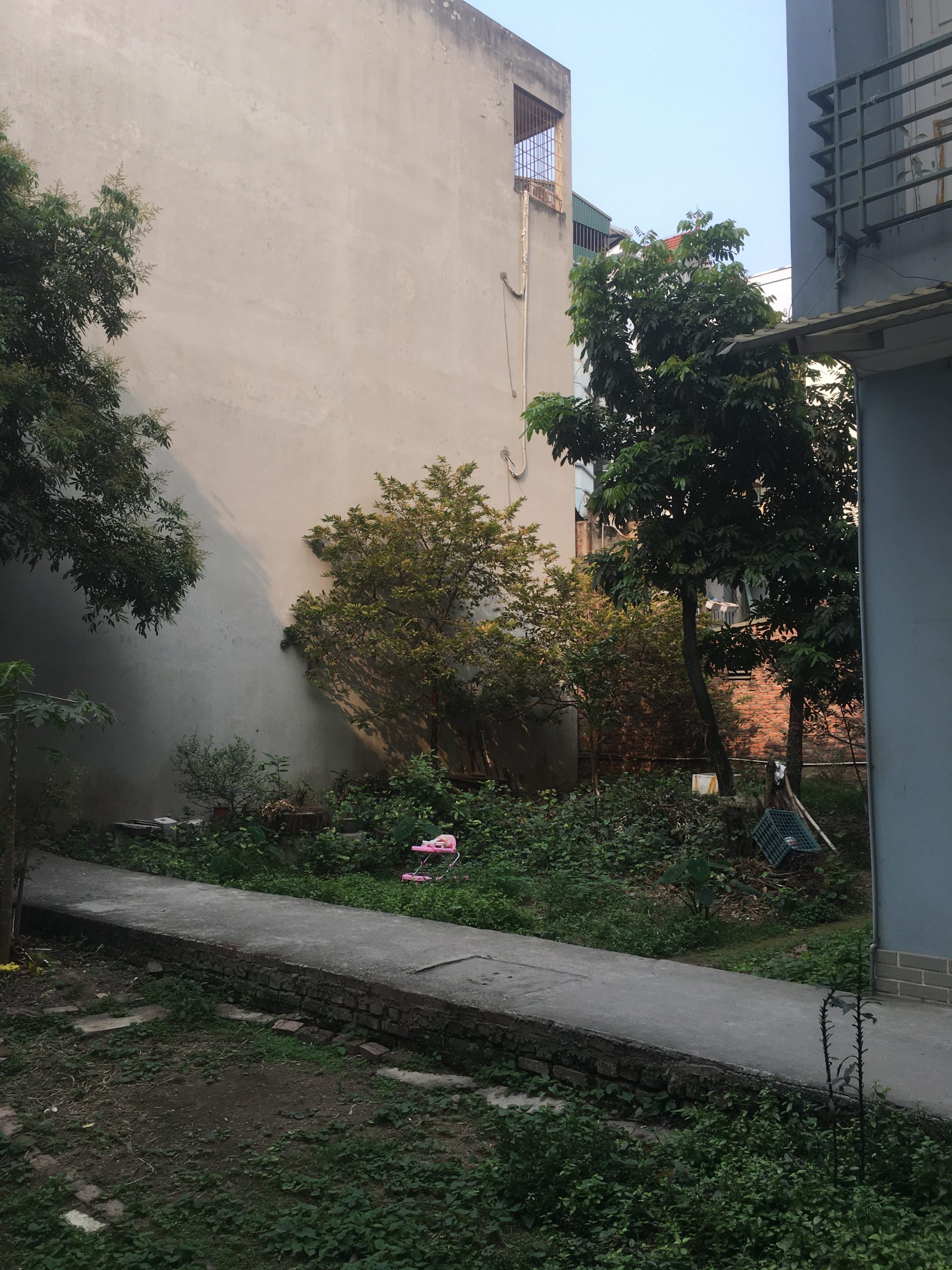 Bán đất Kim Giang, Hoàng Mai 78m2, mt 7.3m, giá 6.25 tỷ-thương lượng. Chia 2 lô, xây CCMN, gần mp