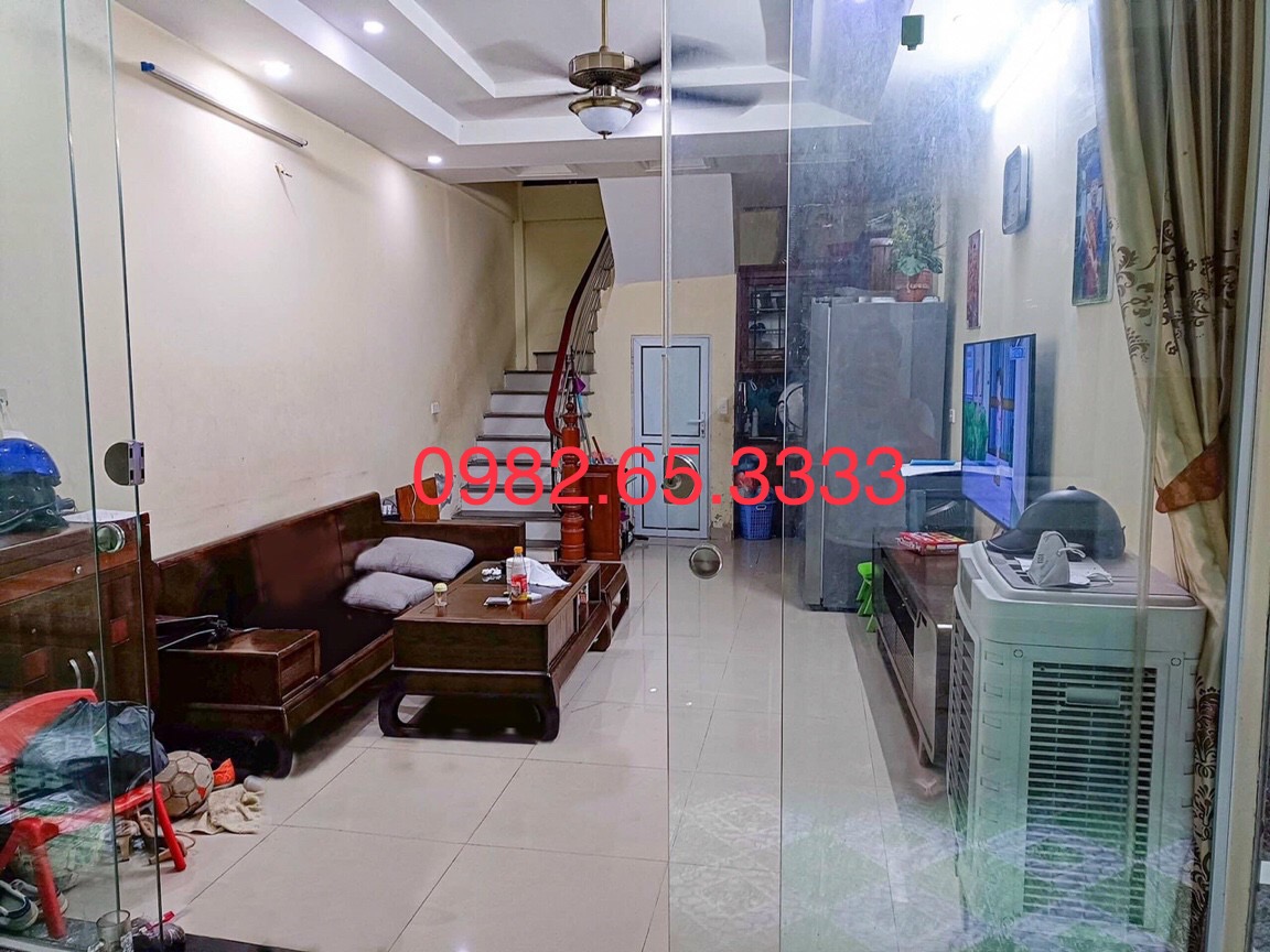 Bán gấp nhà Khương Hạ, Thanh Xuân, giá cực tốt. Dt 33m2, 5 tầng, giá 3.45 tỷ-thương lượng. Ko lỗi phong thuỷ