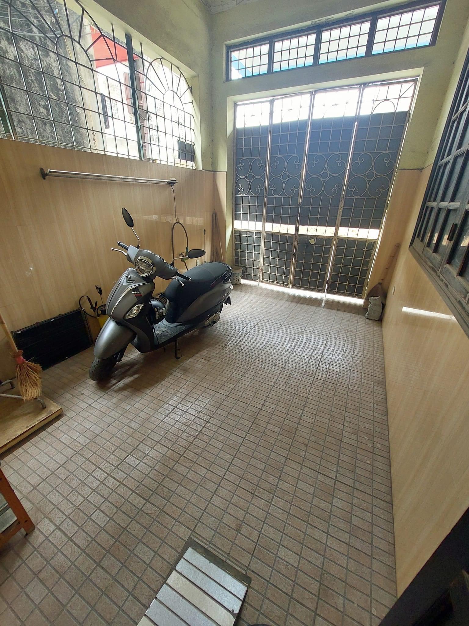 Bán nhà mặt ngõ 325 Kim Ngưu, Lô góc 3 mặt thoáng, ở hay kinh doanh đều rất đẹp!!!