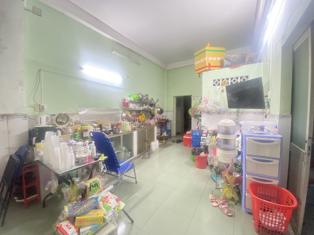 Hàng đầu tư sát Âu Cơ, Quận 11, 65m2, nơ hậu, chỉ 4 tỷ hơn