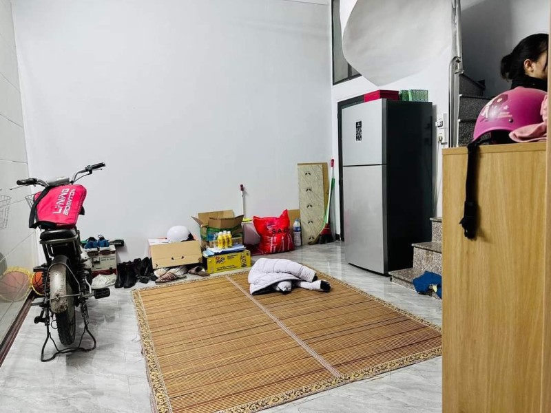 Bán nhà Trương Định Hai Bà Trưng 20/25T2 x 4 tầng, MT 4m giá 2.2 Tỷ