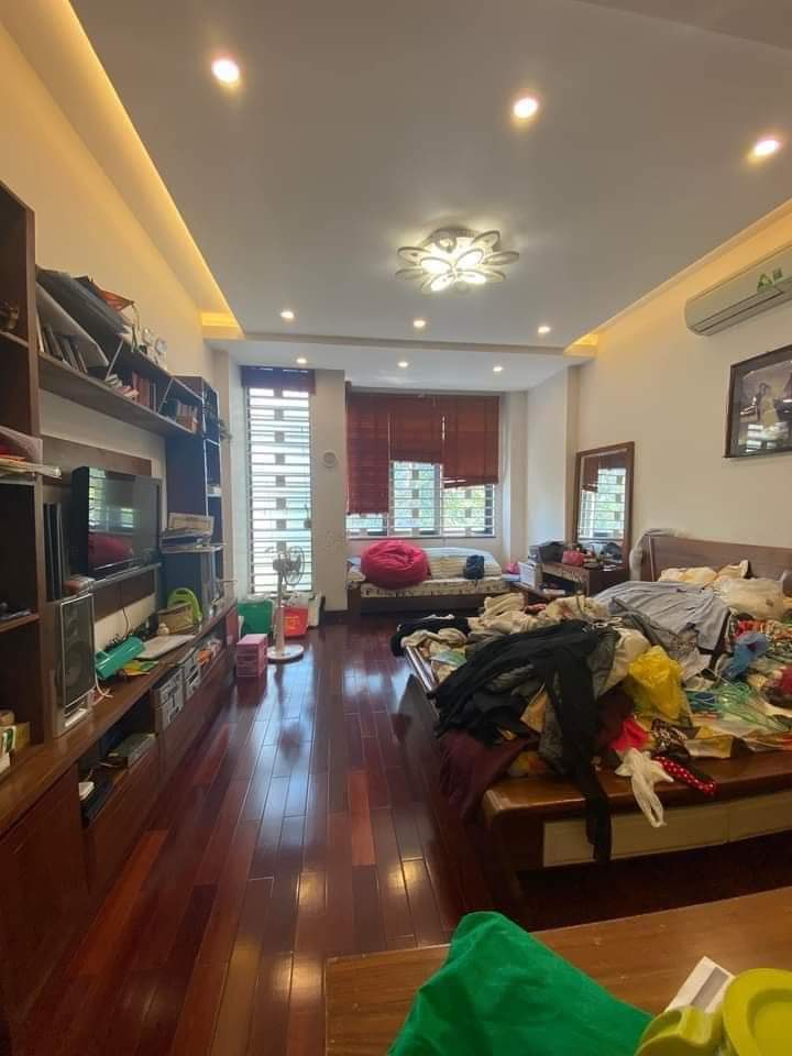 Bán nhà ĐỘI CẤN, nhà rộng, ngõ thoáng, ở luôn, 38m2, 5 tầng, 4 tỷ 25