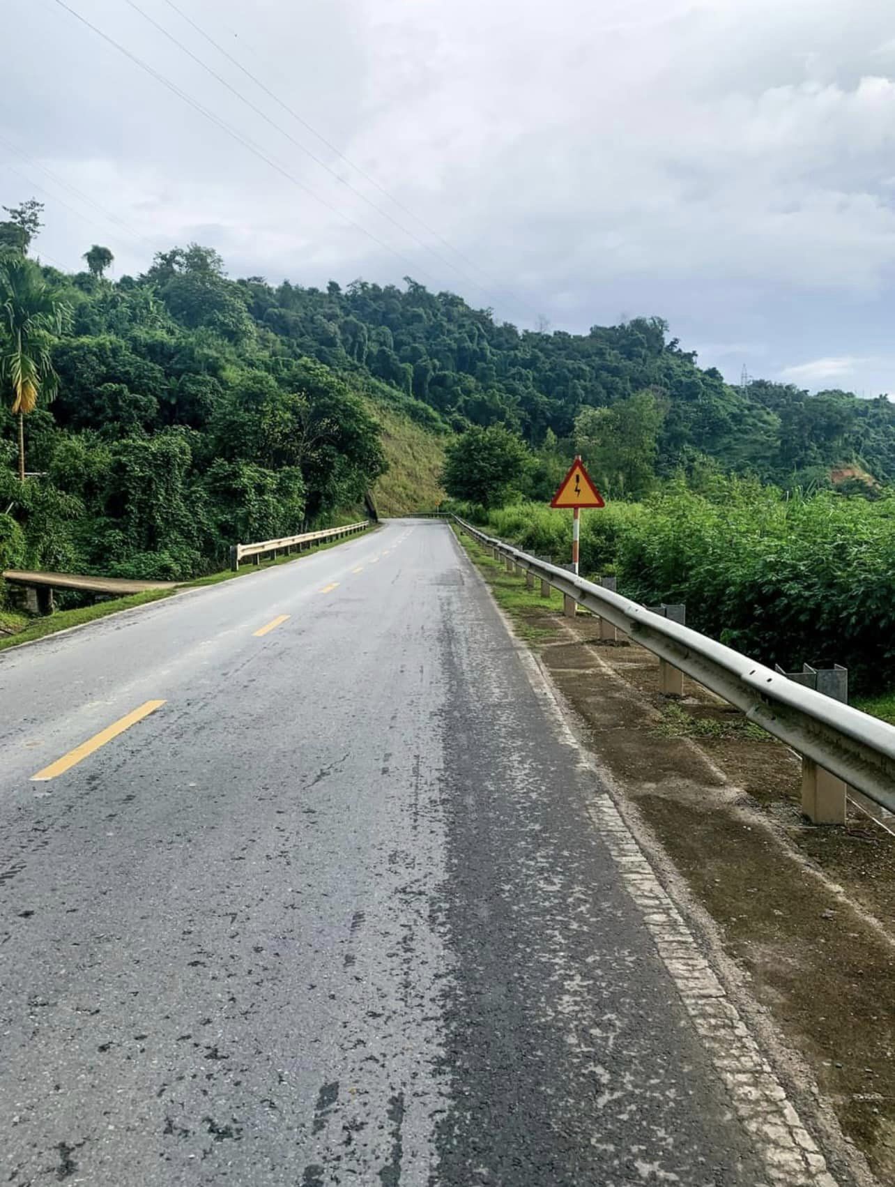 Bán nhanh mảnh đất tại trung tâm xã Mường Phăng