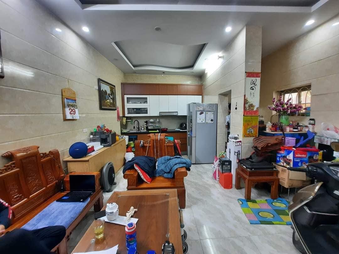 Bán nhà Trương Định,Hoàng Mai Diện tích 47m,4 tầng giá 3.99 tỷ.