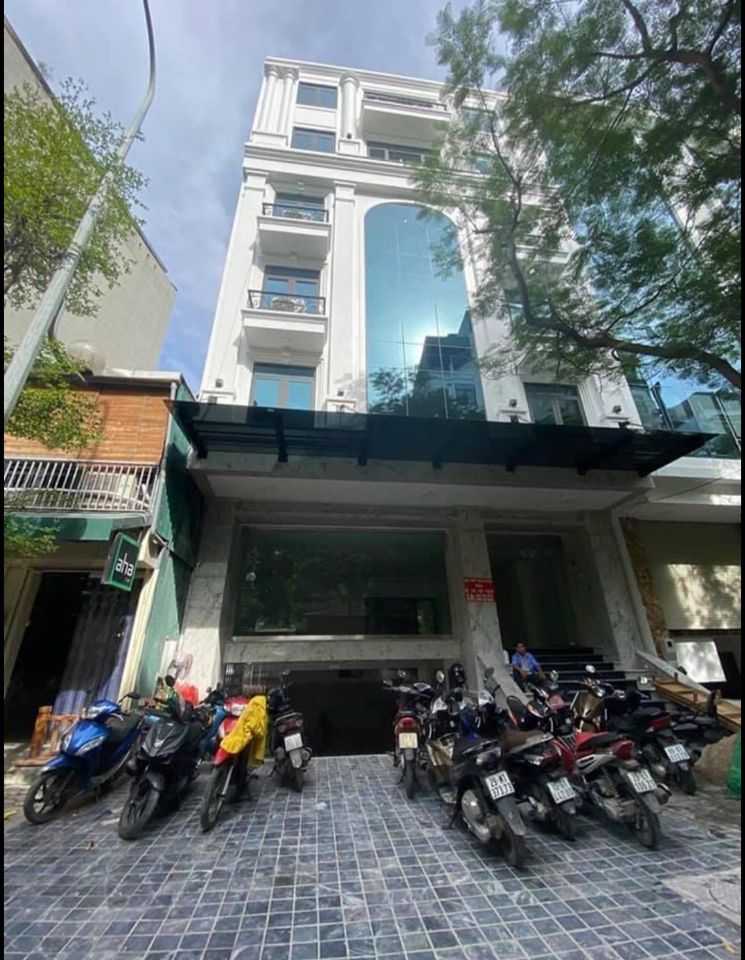 Mặt phố Vũ Phạm Hàm lô góc 7 tầng thang máy mặt tiền 7m vỉa hè rộng siêu thoáng 110m2