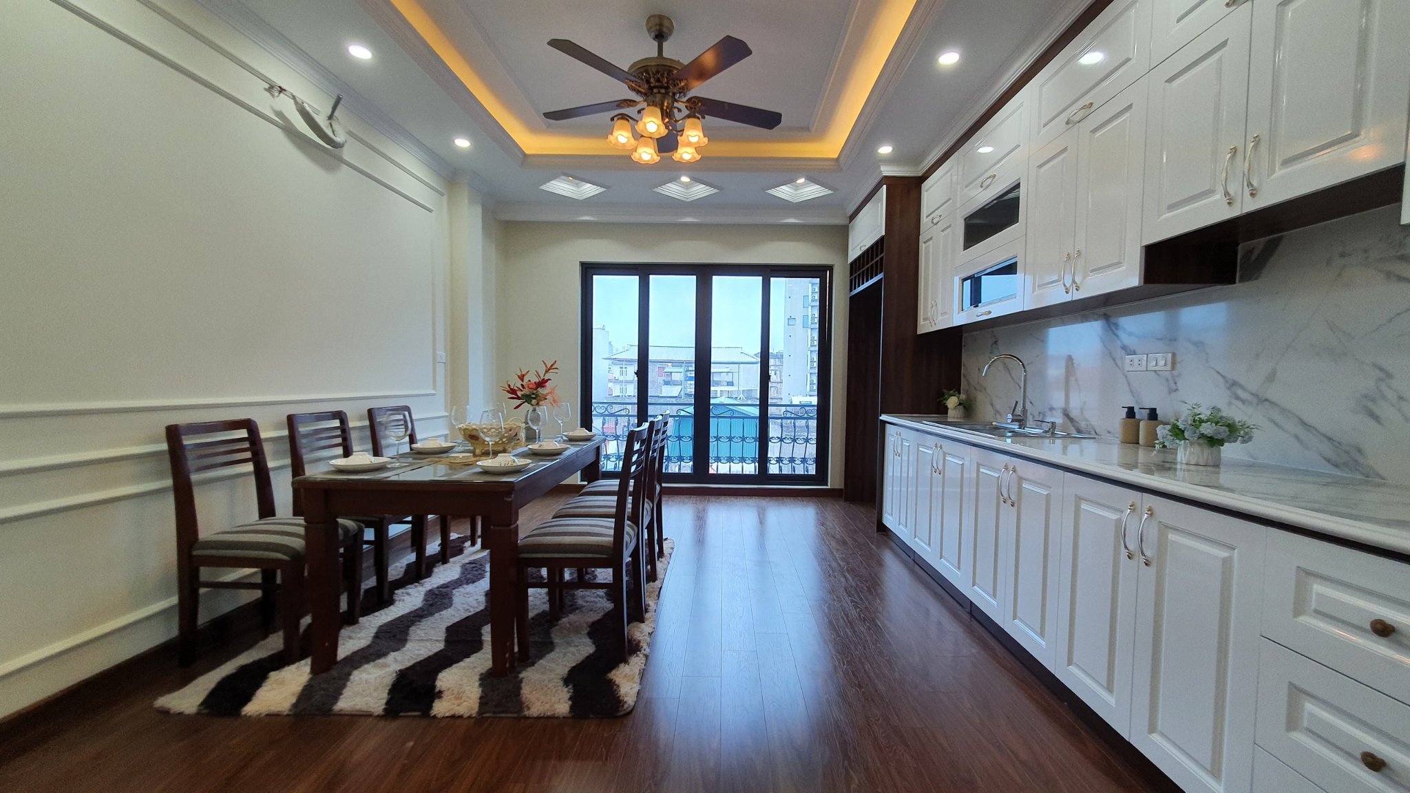 SIÊU HIẾM ! TRỊNH CÔNG SƠN , TÂY HỒ, 50M2, THANG MÁY, VIEW HỒ TÂY , CÔNG VIÊN NƯỚC , TTTM LOTTE, 9.4 TỶ