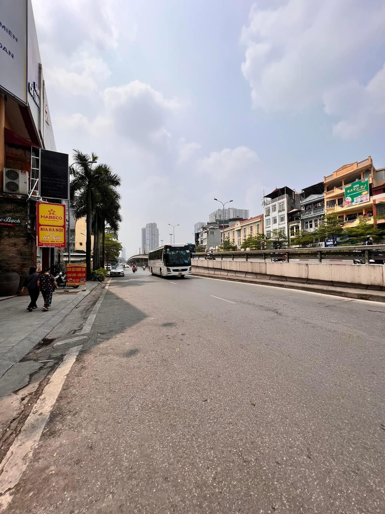 PHỐ TÂY SƠN ĐỐNG ĐA KINH DOANH TỐT DIỆN TÍCH 28m2, GIÁ 3.2tỷ, 4 TẦNG