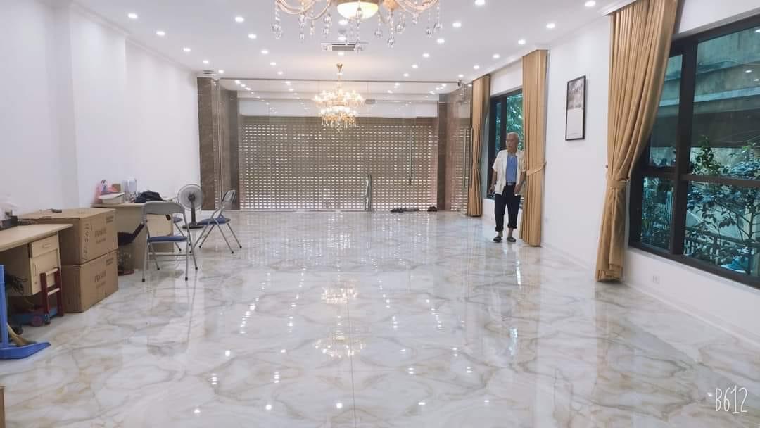 PHỐ TÔ VĨNH DIỆN SIÊU PHẨM KINH DOANG 114m2, GIÁ 55tỷ, 8 TẦNG, 8 MẶT TIỀN