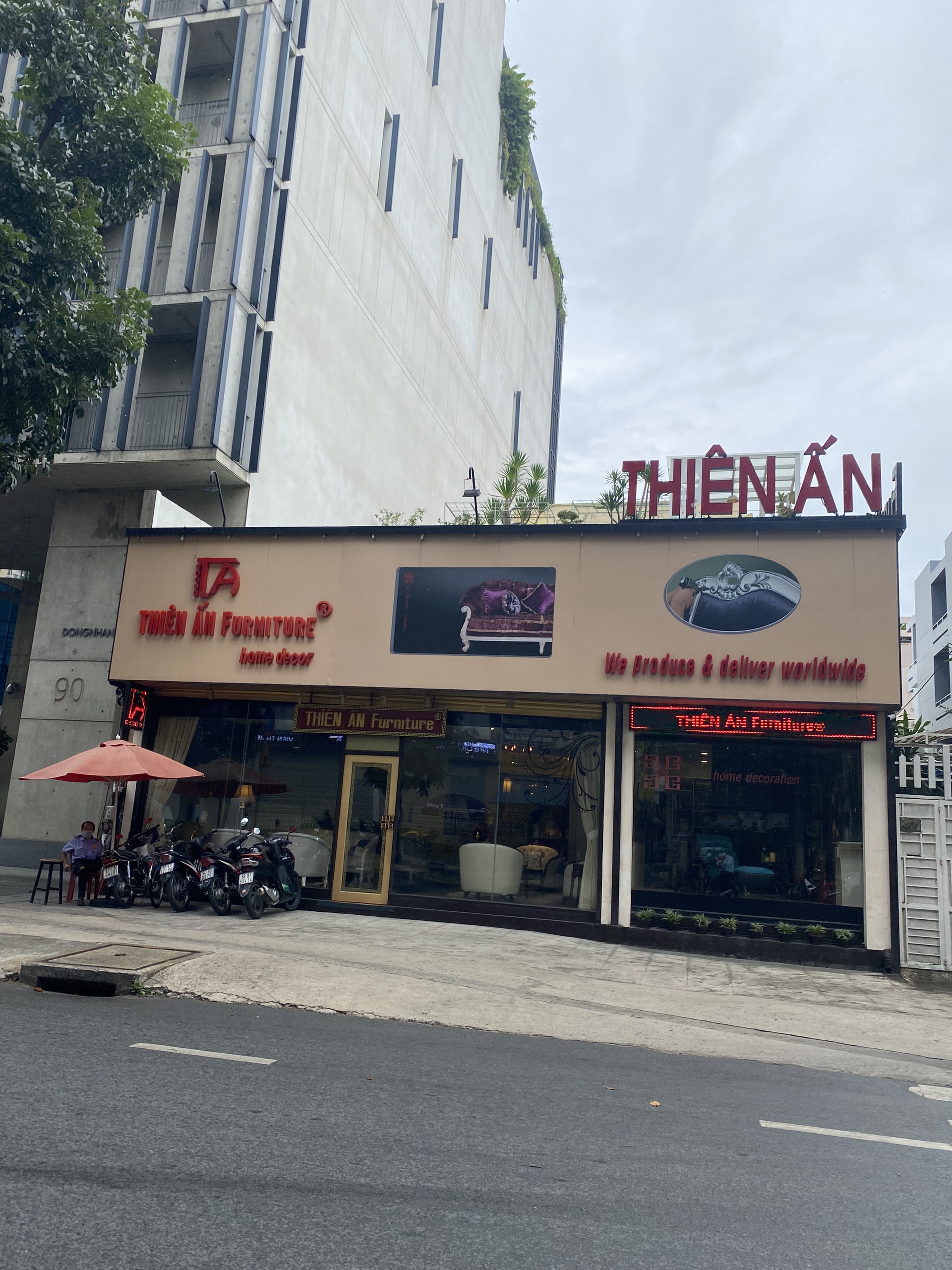 Cần tiền bán gấp nhà đường Trần Quang Khải, Quận TĐ, Dt: 4.3*16.3, Gía 21 Tỷ .