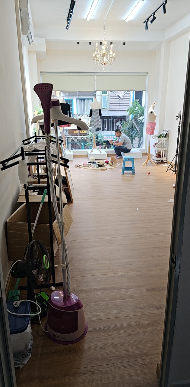 Cho thuê nhà MT Trần Nguyên Đán. DT: 4*16m. Giá: 50 tr/th (TL)