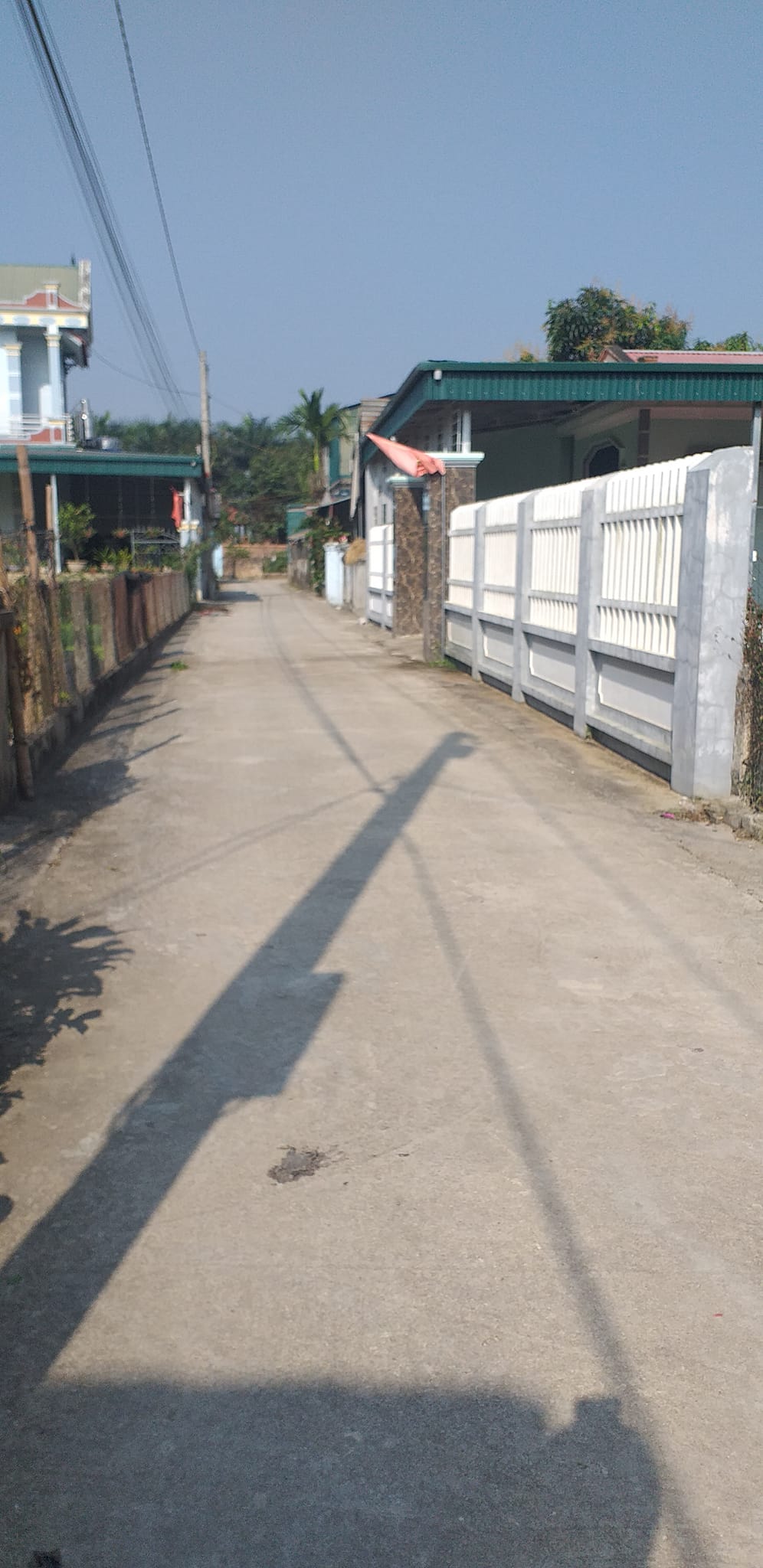 Bán nhà đường vào công ty xăng dầu, phường Him Lam