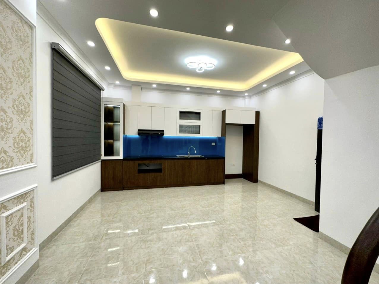 Bán nhà ĐỘI CẤN, 2 mặt thoáng, ngõ thông, 39m2, 4 tầng, 4 tỷ mốt